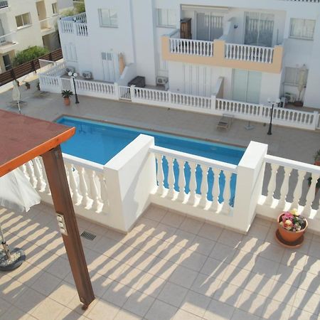 Kapparis Penthouse Apartman Paralímni Kültér fotó