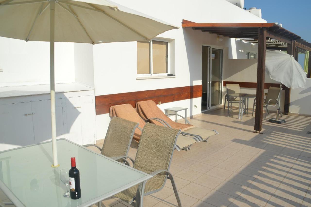 Kapparis Penthouse Apartman Paralímni Kültér fotó