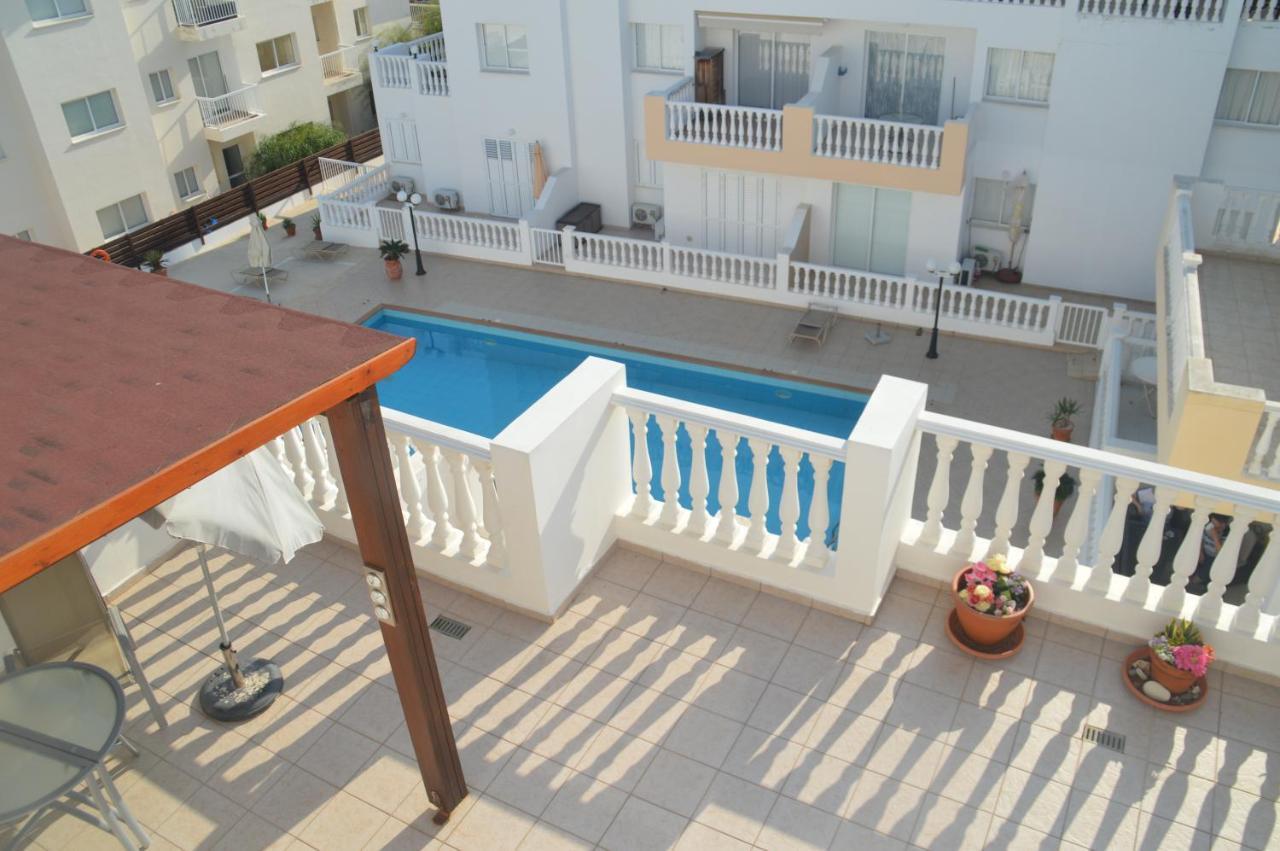 Kapparis Penthouse Apartman Paralímni Kültér fotó