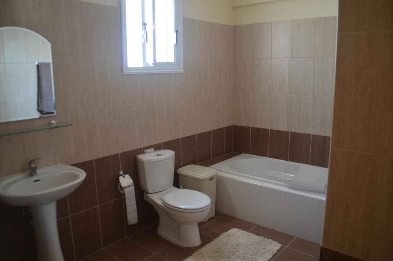 Kapparis Penthouse Apartman Paralímni Kültér fotó