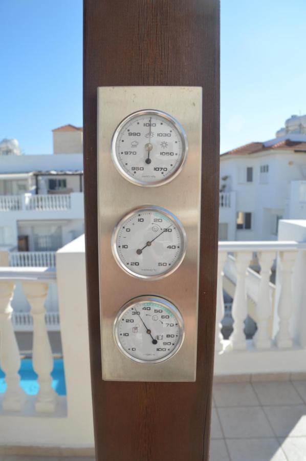 Kapparis Penthouse Apartman Paralímni Kültér fotó