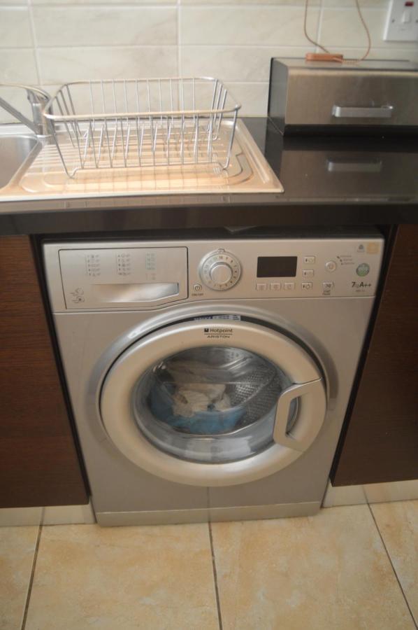 Kapparis Penthouse Apartman Paralímni Kültér fotó