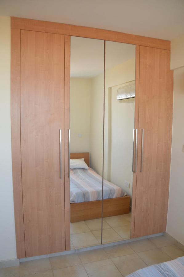 Kapparis Penthouse Apartman Paralímni Kültér fotó