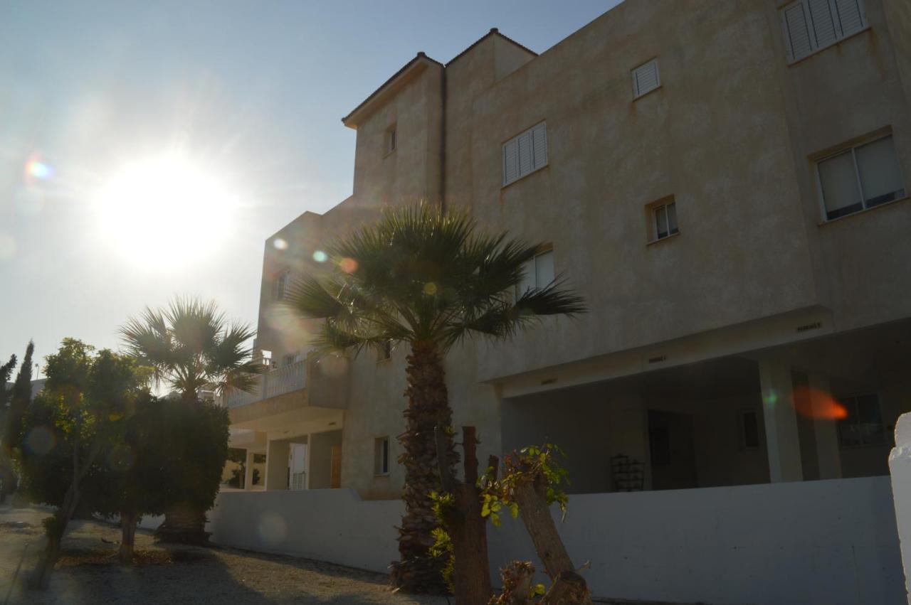 Kapparis Penthouse Apartman Paralímni Kültér fotó